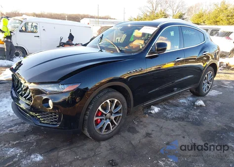2017 Maserati Levante S из США, поврежденный, VIN ZN661YUA5HX256533